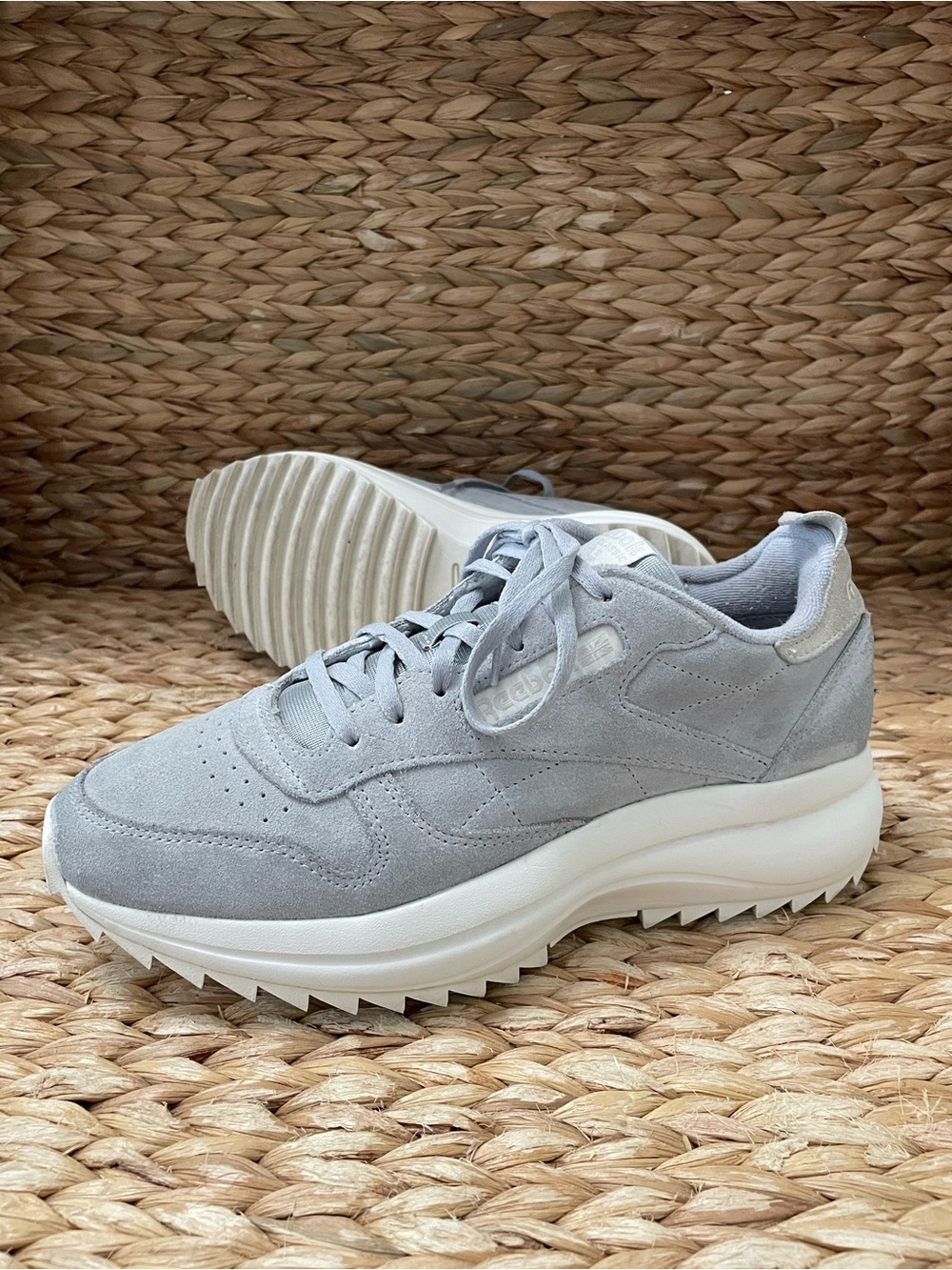Reebok Classic SP Light Gray Suede Leather Sneakers Women’s 8.5